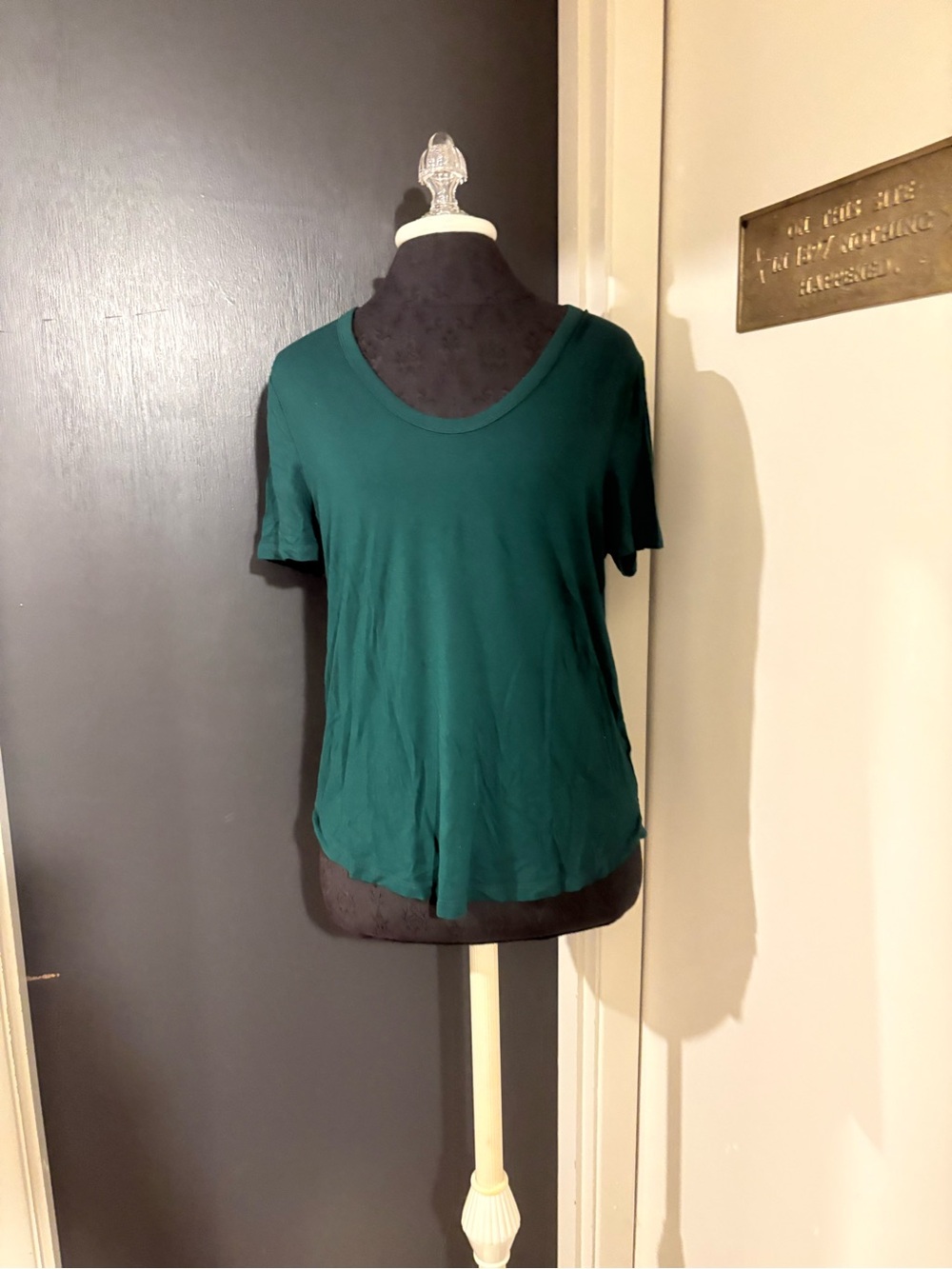 A new day Forrest Green Scoop Neck Tee Shirt in Soft Drapey Fabric 💜
